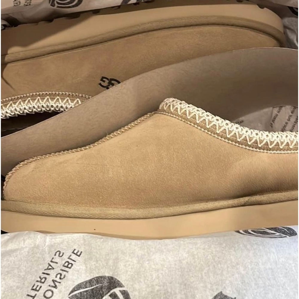 Mustard seed Ugg tasman slippers
